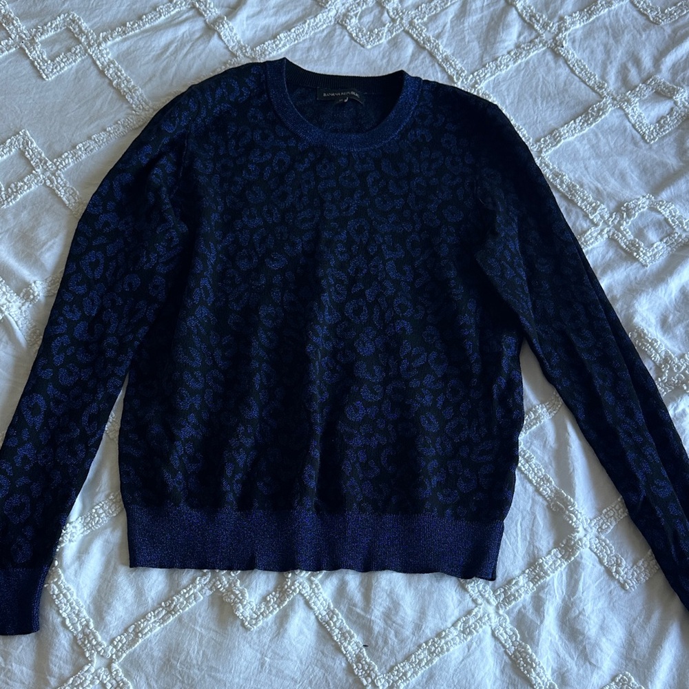 Banana Republic Men's Navy Patterned Crewneck Sweater